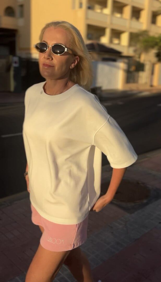 Oversize baziniai marškinėliai